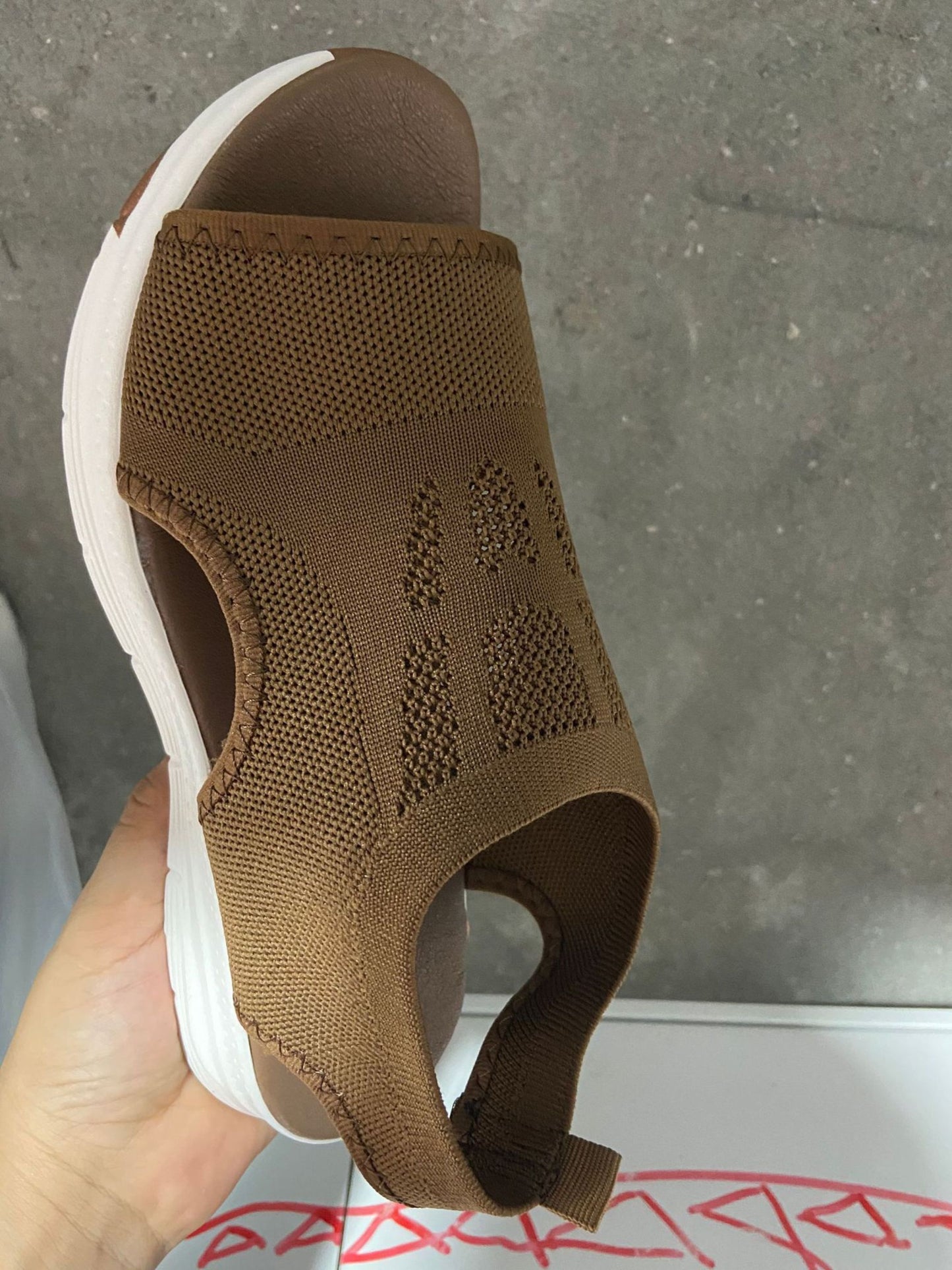 WOMEN MESH PLATFORM SANDALS SPORTY LOOK